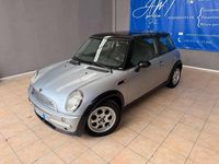 Usata Mini Cooper 116 CV (85 kW) 2004 Argento Utilitaria