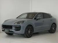 Usata Porsche Cayenne 354 CV (260 kW) 2023 Grigio artico SUV