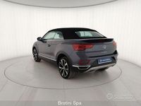 Usata VW T-Roc Cabriolet Style 110 CV (80 kW) 2023 Grigio Cabrio