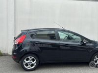 Usata Ford Fiesta 90 CV (66 kW) 2013 Nero Utilitaria