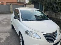 Usata Lancia Ypsilon Silver 69 CV (50 kW) 2014 Bianco Utilitaria