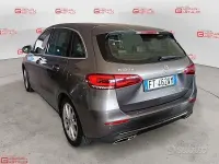Usata Mercedes B180 116 CV (85 kW) 2019 Grigio Monovolume