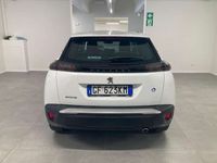 Usata Peugeot 2008 Active 110 CV (80 kW) 2021 Bianco SUV