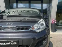 Usata Kia Rio 90 CV (66 kW) 2012 Grigio Berlina