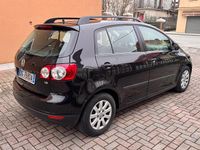 Usata VW Golf V 102 CV (75 kW) 2007 Blu Berlina