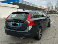 Usata Volvo V60 Summum 190 CV (139 kW) 2015 Grigio Station wagon
