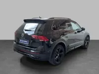 Usata VW Tiguan R-line 150 CV (110 kW) 2023 Deep black perlato SUV