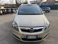 Usata Opel Zafira 150 CV (110 kW) 2006 Grigio Monovolume