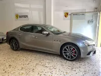 Usata Maserati Ghibli 250 CV (183 kW) 2020 Grigio Berlina