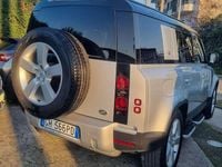 Usata Land Rover Defender SE 200 CV (147 kW) 2022 Grigio SUV