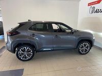 Usata Toyota Yaris Cross Lounge 116 CV (85 kW) 2022 Grigio SUV