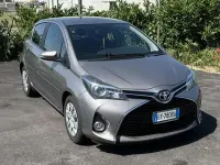 Usata Toyota Yaris Comfort 69 CV (50 kW) 2015 Utilitaria