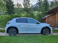 Usata Peugeot e-208 GTi 56 kW (77 CV) 2021 Bianco Utilitaria