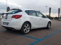 Usata Opel Astra Cosmo 110 CV (80 kW) 2011 Bianco Berlina
