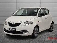 Usata Lancia Ypsilon Gold 69 CV (50 kW) 2017 Bianco Utilitaria