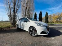 Usata Peugeot 208 GTi 2016 Bianco Utilitaria