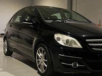 Begagnad Mercedes B200 140 HK (102 kW) 2008 Svart Minibuss