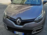 Usata Renault Captur 90 CV (66 kW) 2016 Grigio SUV