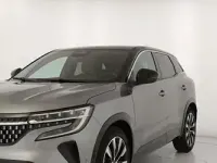 Usata Renault Austral Techno 199 CV (146 kW) 2023 Grigio SUV