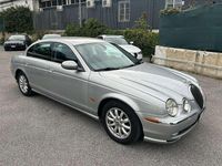 Usata Jaguar S-Type Executive 200 CV (147 kW) 2002 Argento Berlina