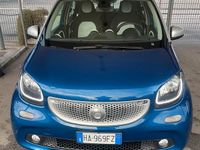 Usata Smart ForFour 2016 Blu Utilitaria