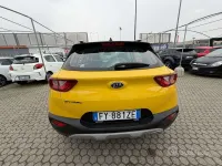 Usata Kia Stonic Style 101 CV (74 kW) 2020 Giallo SUV