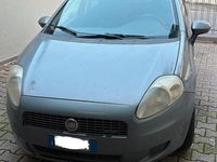 Usata Fiat Grande Punto 90 CV (66 kW) 2009 Bianco Utilitaria