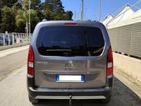 Usata Peugeot Rifter Allure 131 CV (96 kW) 2021 Grigio Monovolume