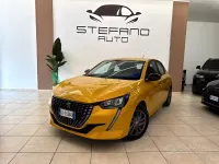 Usata Peugeot 208 Allure 101 CV (74 kW) 2022 Giallo Utilitaria