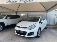 Usata Kia Rio EX 86 CV (63 kW) 2013 Bianco Berlina