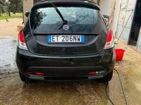 Usata Lancia Ypsilon 69 CV (50 kW) 2013 Nero Utilitaria