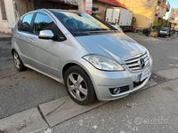 Usata Mercedes A180 Avantgarde 109 CV (80 kW) 2010 Grigio Berlina