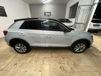 Usata VW T-Roc Business 150 CV (110 kW) 2020 Bianco SUV