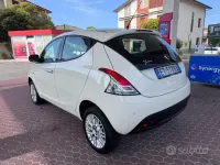 Usata Lancia Ypsilon Silver 80 CV (58 kW) 2014 Bianco Utilitaria