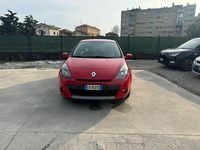 Usata Renault Clio II Dynamique 72 CV (52 kW) 2010 Rosso Berlina