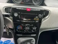 Usata Lancia Ypsilon Gold 69 CV (50 kW) 2013 Bianco Utilitaria