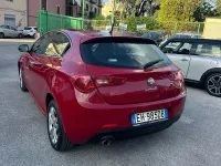 Usata Alfa Romeo Giulietta Exclusive 105 CV (77 kW) 2011 Rosso Utilitaria