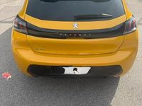 Usata Peugeot 208 101 CV (74 kW) 2020 Giallo Utilitaria