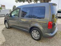Usata VW Caddy Highline 122 CV (89 kW) 2016 Grigio Monovolume