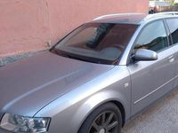 Begagnad Audi A4 170 HK (125 kW) 2003 Grå Kombi