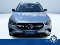 Käytetty Mercedes GLA180 Advanced 116 HP (85 kW) 2025 Harmaa Katumaasturi