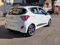 Usata Hyundai i10 67 CV (49 kW) 2014 Bianco Utilitaria
