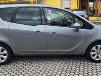Usata Opel Meriva Cosmo 140 CV (102 kW) 2010 Grigio Monovolume