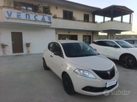 Usata Lancia Ypsilon Silver 95 CV (69 kW) 2018 Marrone Utilitaria