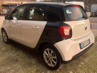Begagnad Smart ForFour 90 HK (66 kW) 2016 Vit Halvkombi