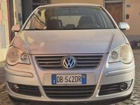 Usata VW Polo Comfortline 75 CV (55 kW) 2006 Grigio Utilitaria