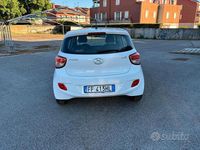Usata Hyundai i10 67 CV (49 kW) 2016 Bianco Utilitaria