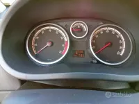 Usata Opel Corsa 65 CV (47 kW) 2009 Grigio Utilitaria