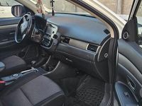 Usata Mitsubishi Outlander Instyle 150 CV (110 kW) 2014 Bianco SUV