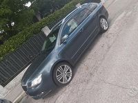 Usata Skoda Superb 140 CV (102 kW) 2015 Grigio Station wagon